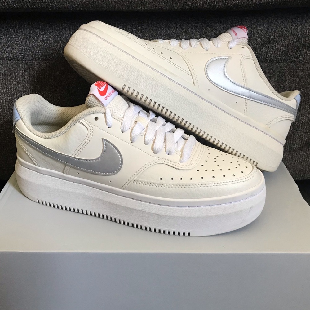 Nike Air Force 1 Court Vision size 8.5W